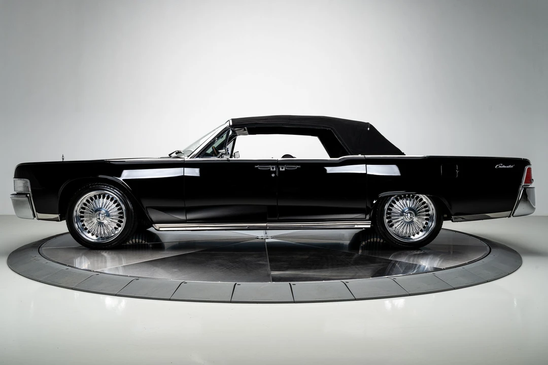 1965 Lincoln Continental 4th Gen - Image 22 of 31