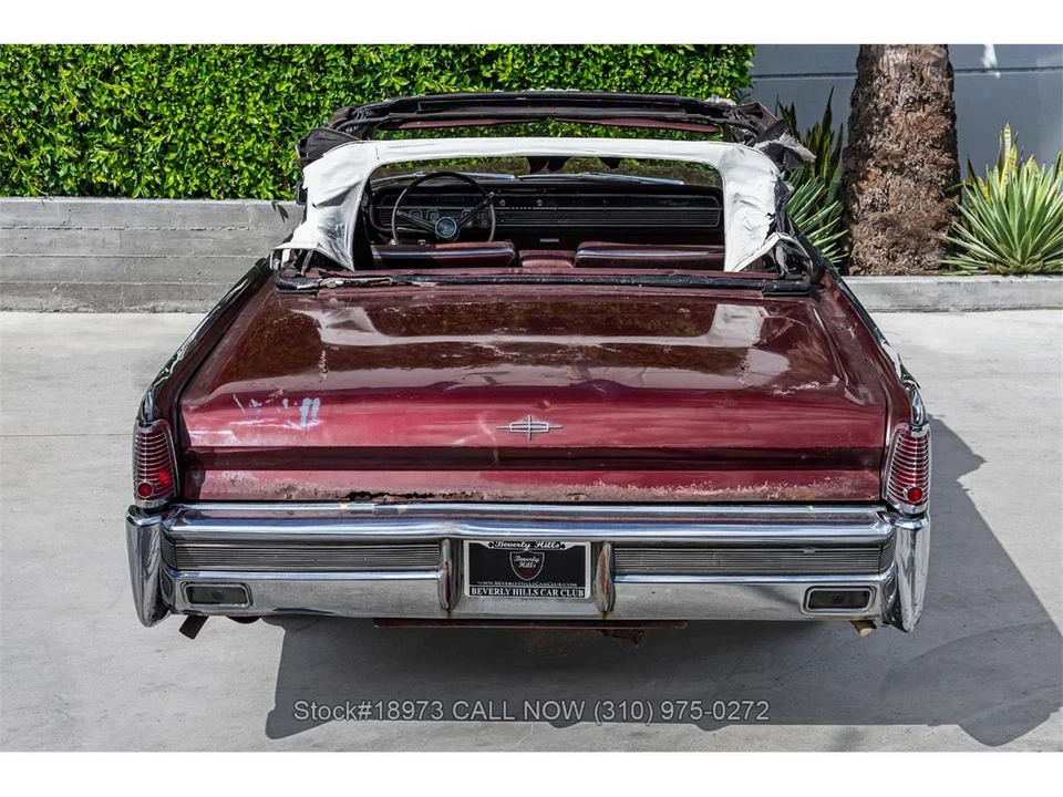 1965 Lincoln Continental 4th Gen - Image 6 of 31