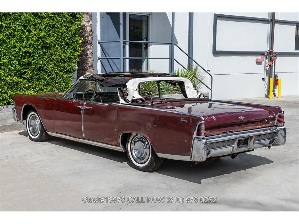 1965 Lincoln Continental 4th Gen - Image 7 of 31
