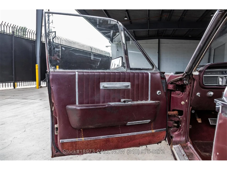 1965 Lincoln Continental 4th Gen - Image 17 of 31