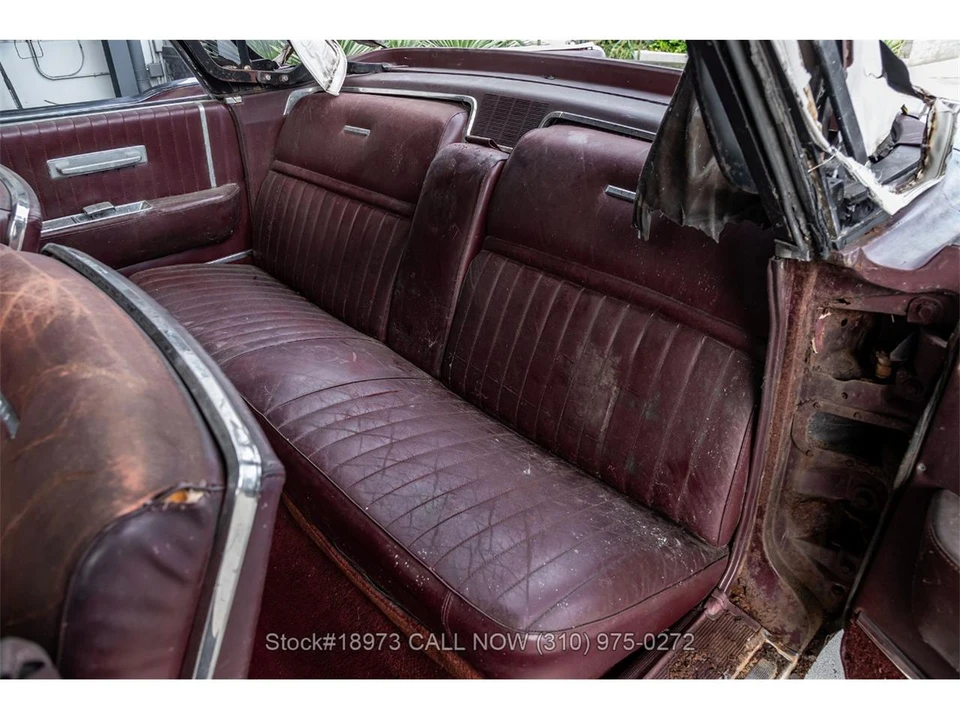1965 Lincoln Continental 4th Gen - Image 20 of 31