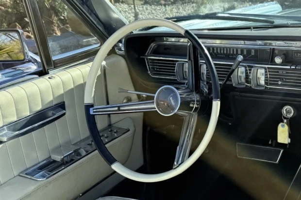 1965 Lincoln Continental 4th Gen - Image 5 of 8
