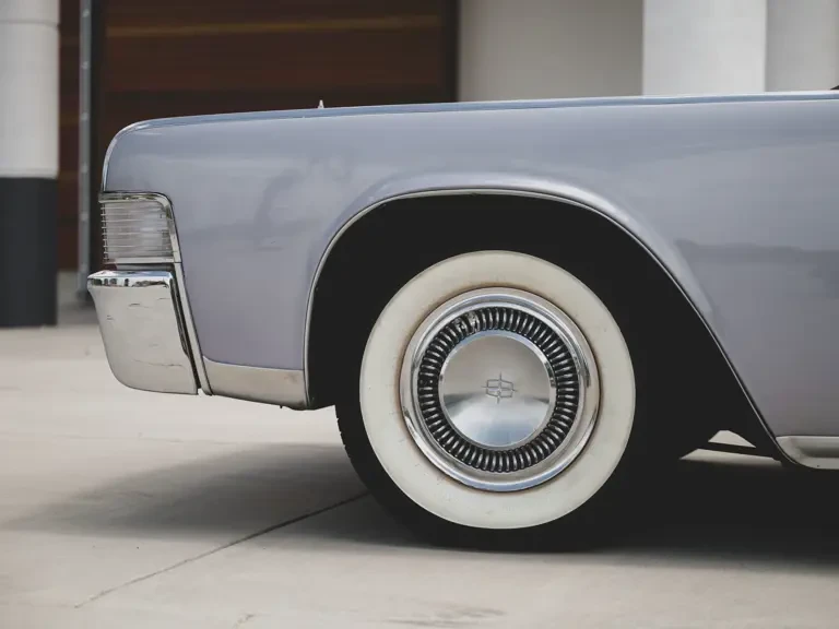 1965 Lincoln Continental 4th Gen - Image 23 of 31