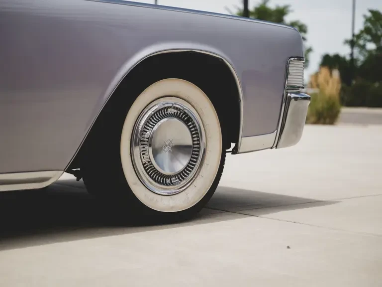 1965 Lincoln Continental 4th Gen - Image 17 of 31