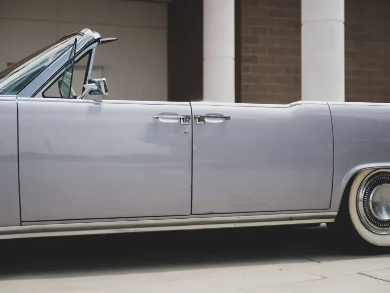 1965 Lincoln Continental 4th Gen - Image 25 of 31
