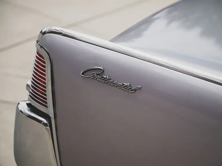 1965 Lincoln Continental 4th Gen - Image 16 of 31