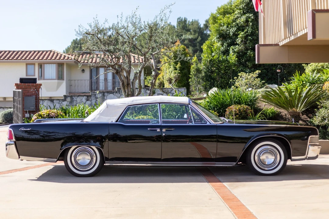 1965 Lincoln Continental 4th Gen - Image 3 of 8