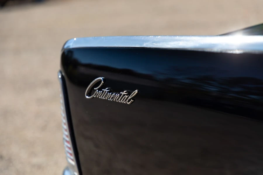1965 Lincoln Continental 4th Gen - Image 9 of 31
