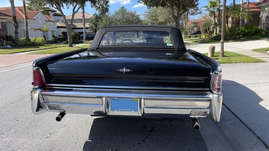 1965 Lincoln Continental 4th Gen - Image 12 of 15