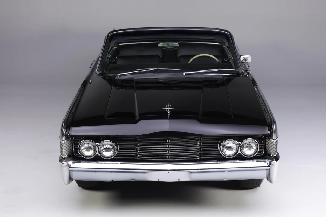 1965 Lincoln Continental 4th Gen - Image 16 of 31