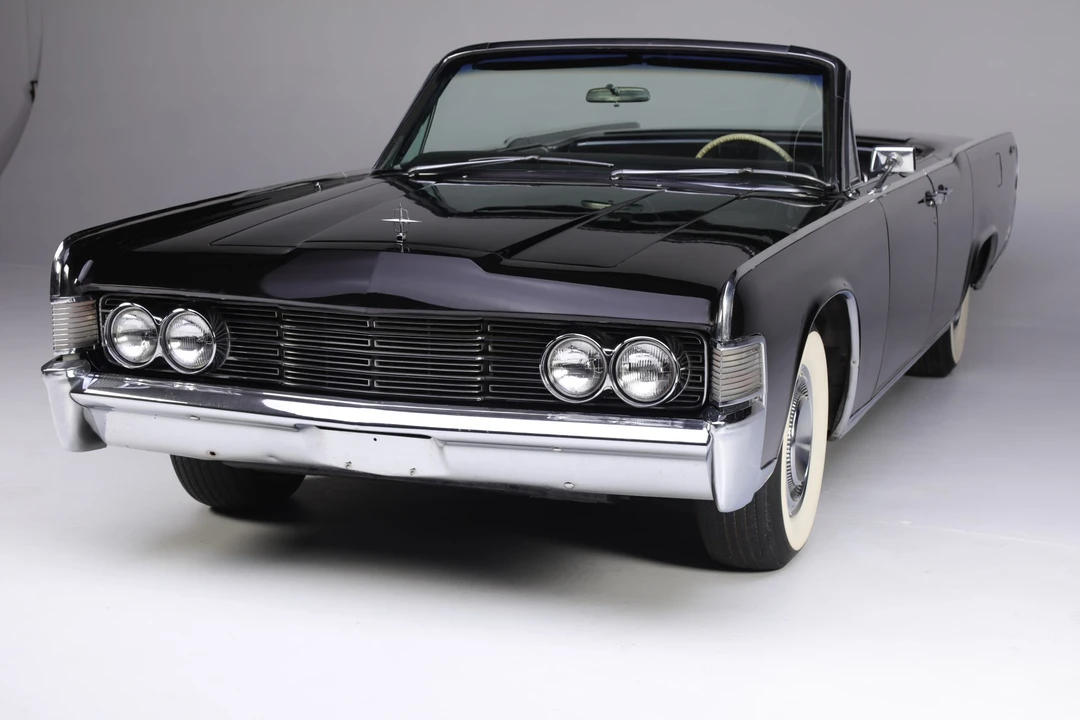 1965 Lincoln Continental 4th Gen - Image 14 of 31