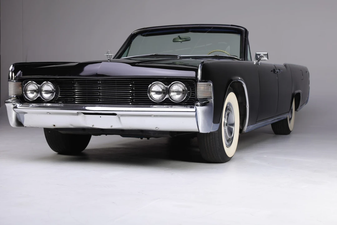 1965 Lincoln Continental 4th Gen - Image 13 of 31