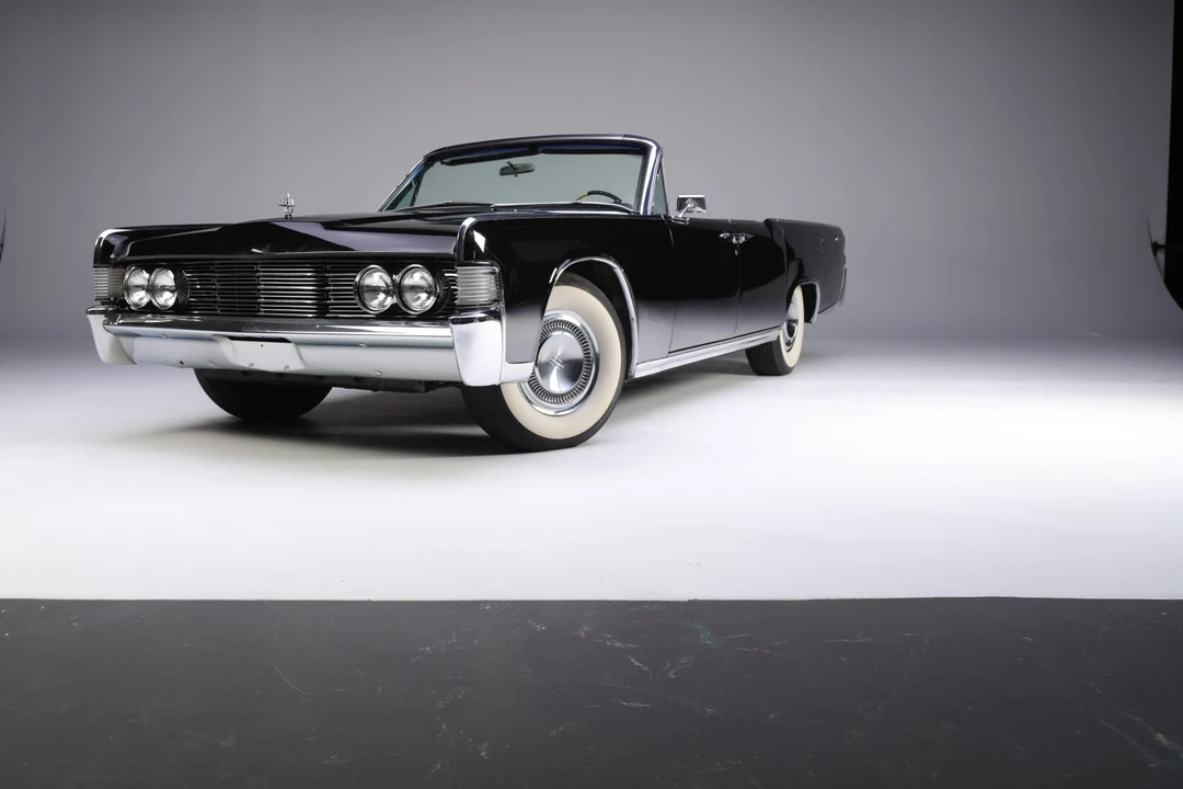 1965 Lincoln Continental 4th Gen - Image 4 of 31