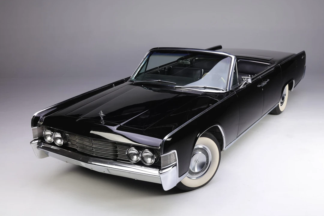 1965 Lincoln Continental 4th Gen - Image 10 of 31