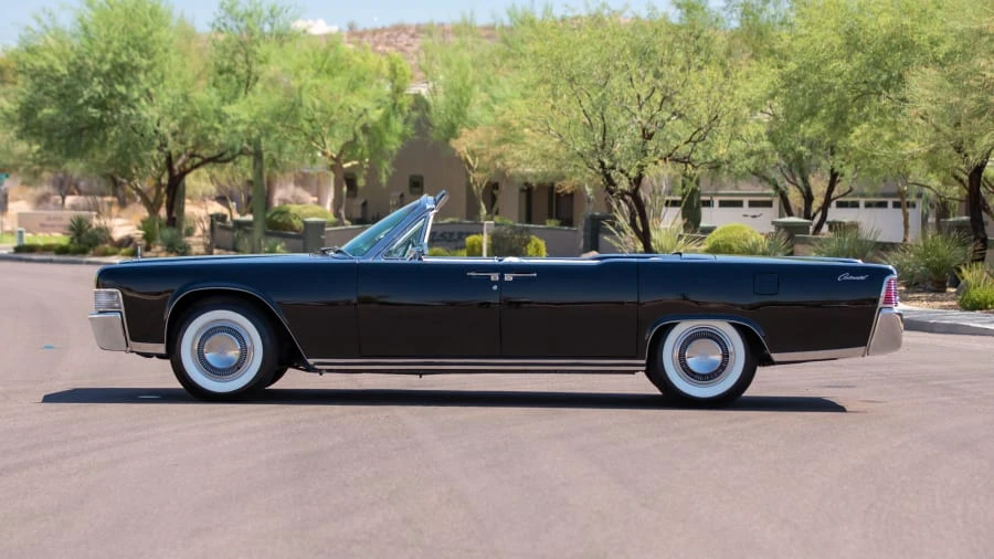 1965 Lincoln Continental 4th Gen - Image 2 of 31