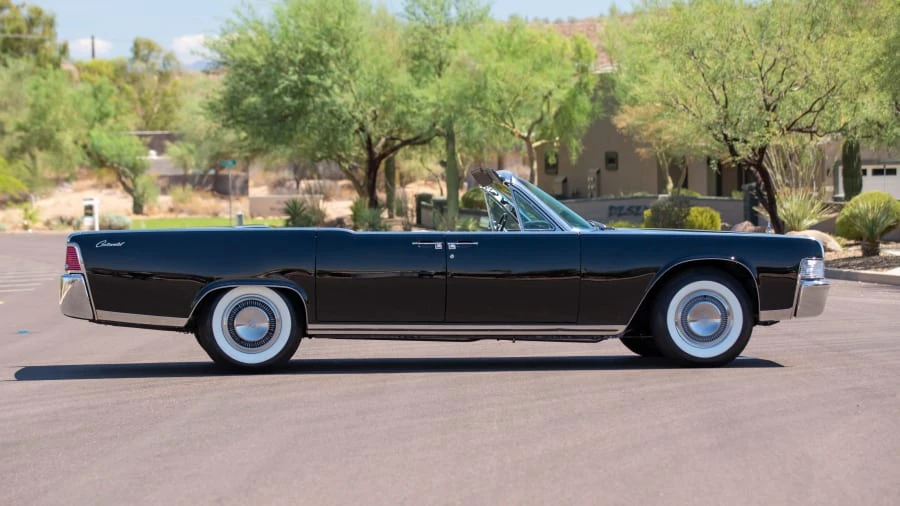 1965 Lincoln Continental 4th Gen - Image 8 of 31