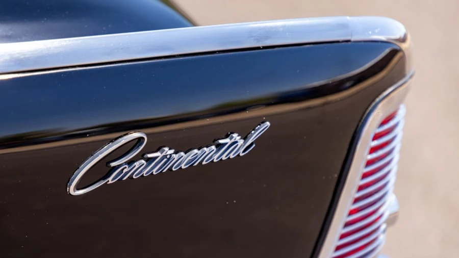 1965 Lincoln Continental 4th Gen - Image 11 of 31