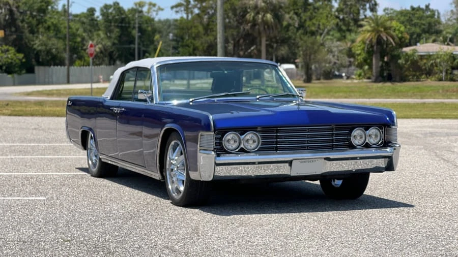 1965 Lincoln Continental 4th Gen - Image 7 of 28
