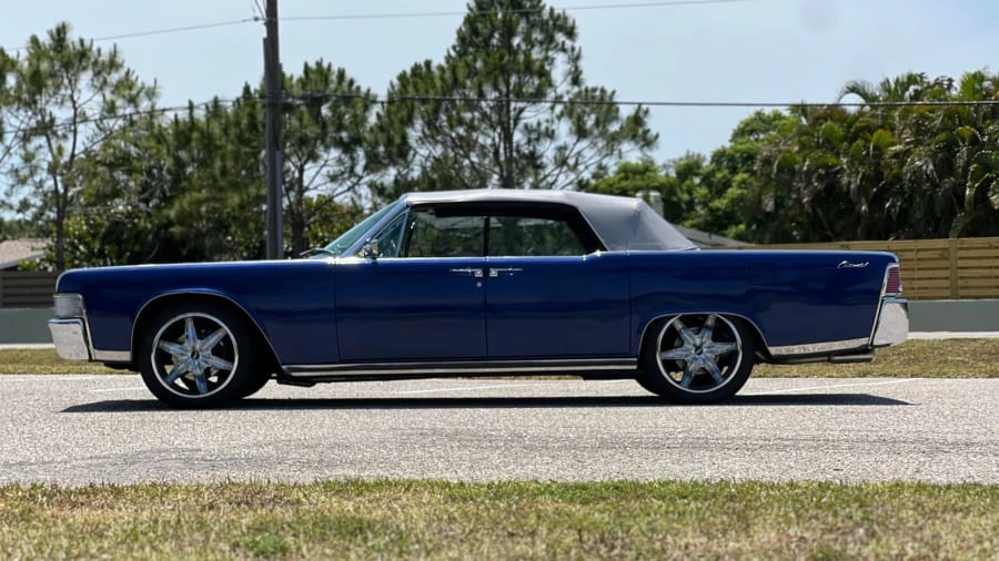 1965 Lincoln Continental 4th Gen - Image 2 of 28