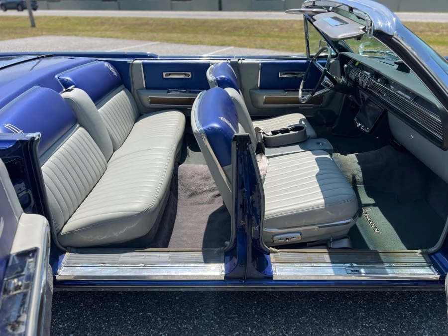 1965 Lincoln Continental 4th Gen - Image 21 of 28