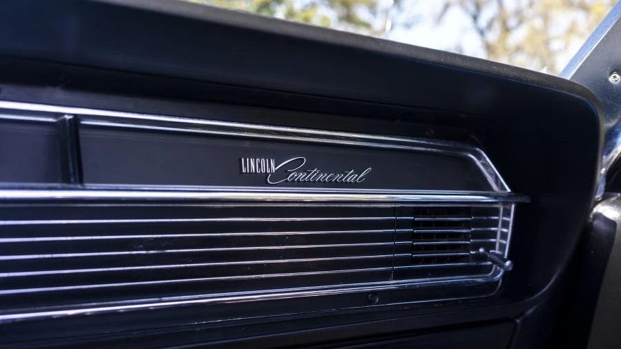 1965 Lincoln Continental 4th Gen - Image 11 of 12