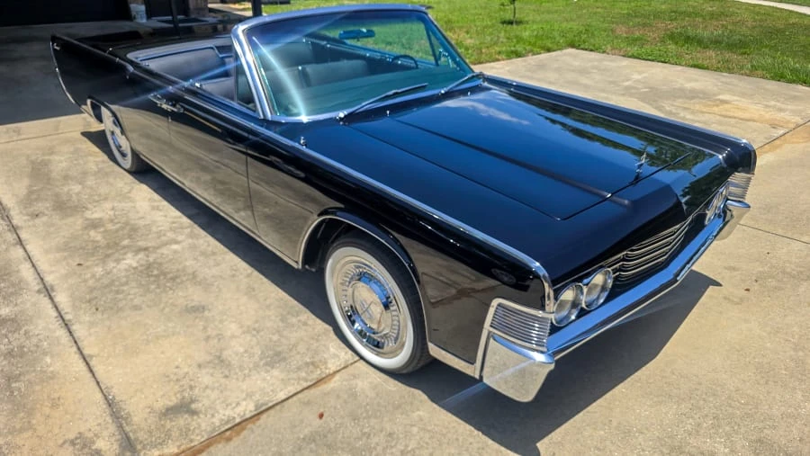 1965 Lincoln Continental 4th Gen - Image 23 of 31