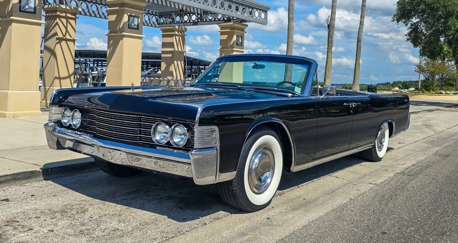 1965 Lincoln Continental 4th Gen - Image 9 of 31