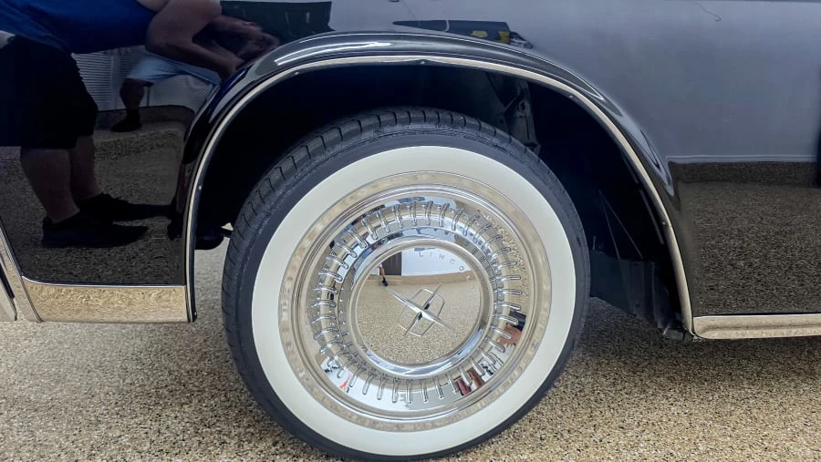 1965 Lincoln Continental 4th Gen - Image 17 of 31