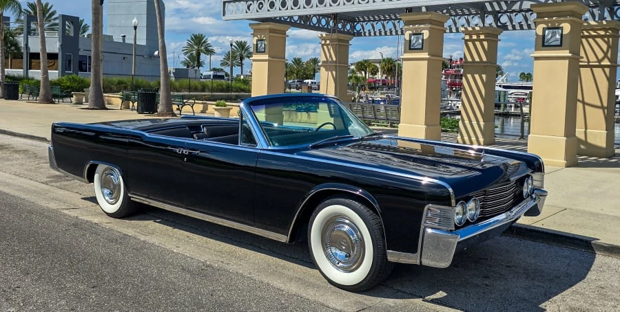 1965 Lincoln Continental 4th Gen - Image 20 of 31