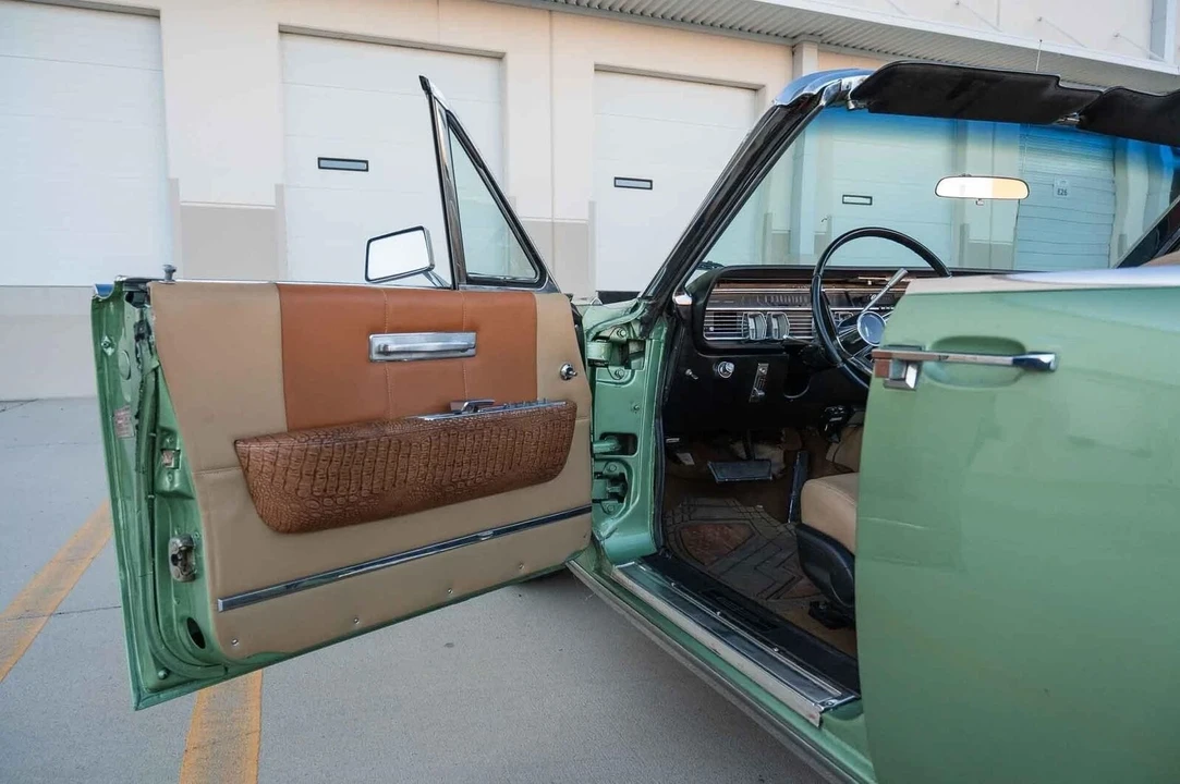 1965 Lincoln Continental 4th Gen - Image 11 of 21