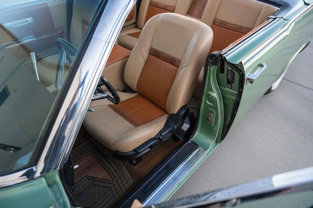 1965 Lincoln Continental 4th Gen - Image 16 of 21