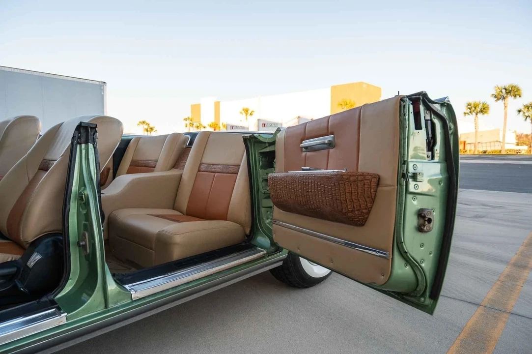 1965 Lincoln Continental 4th Gen - Image 17 of 21