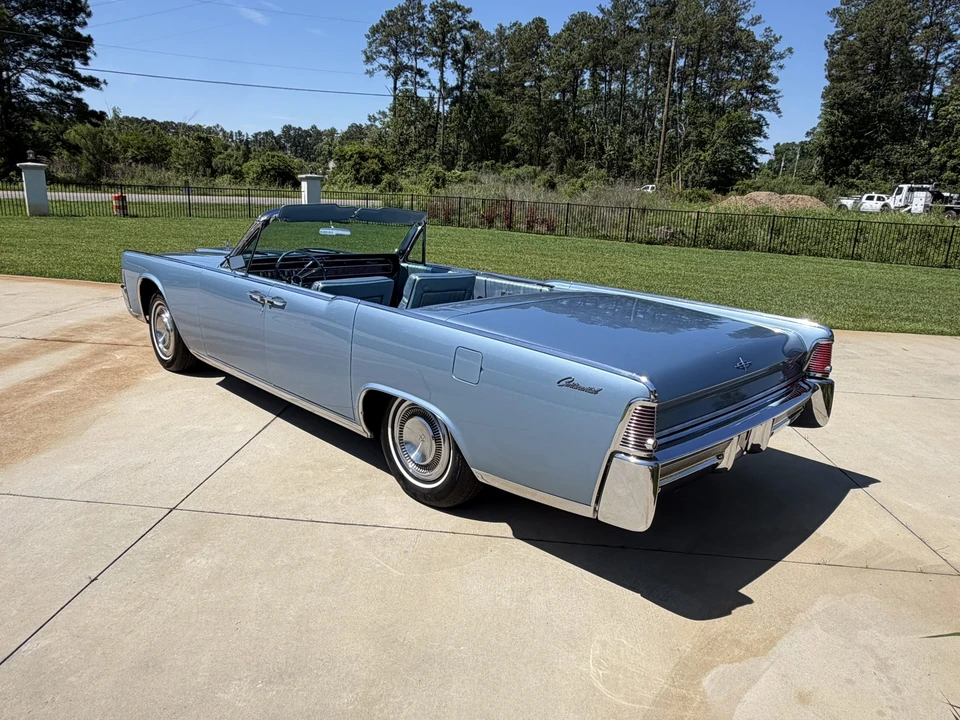 1965 Lincoln Continental 4th Gen - Image 28 of 31