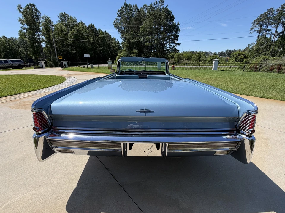 1965 Lincoln Continental 4th Gen - Image 24 of 31