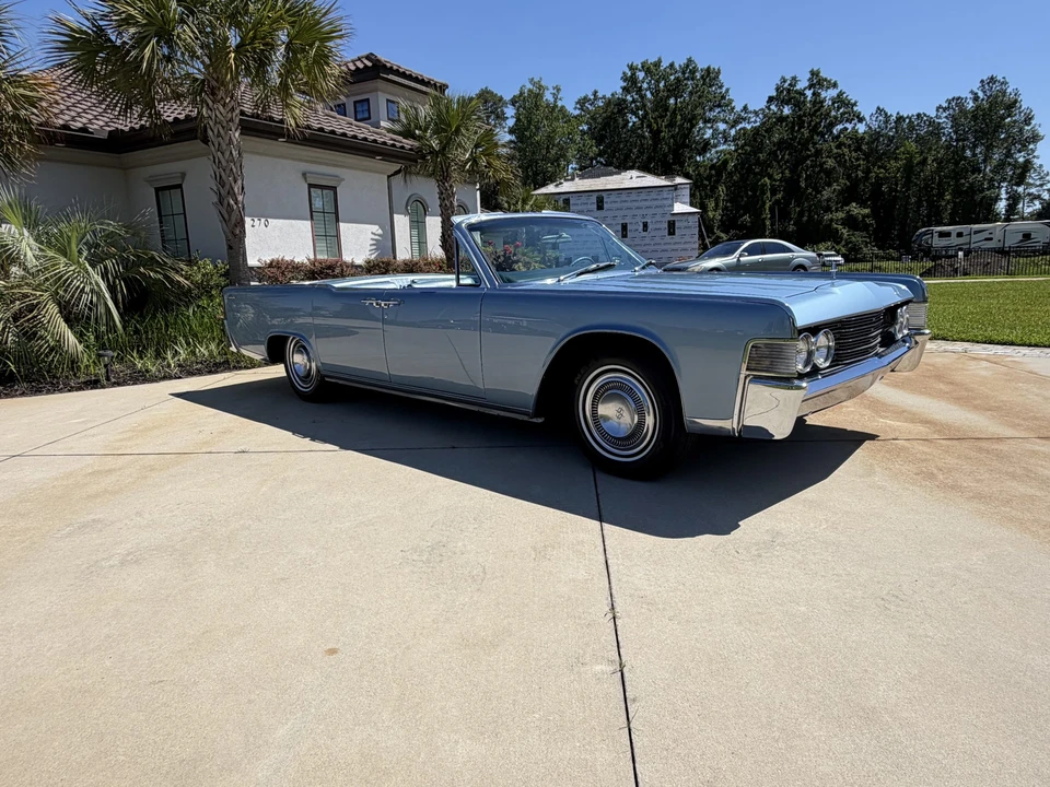 1965 Lincoln Continental 4th Gen - Image 17 of 31
