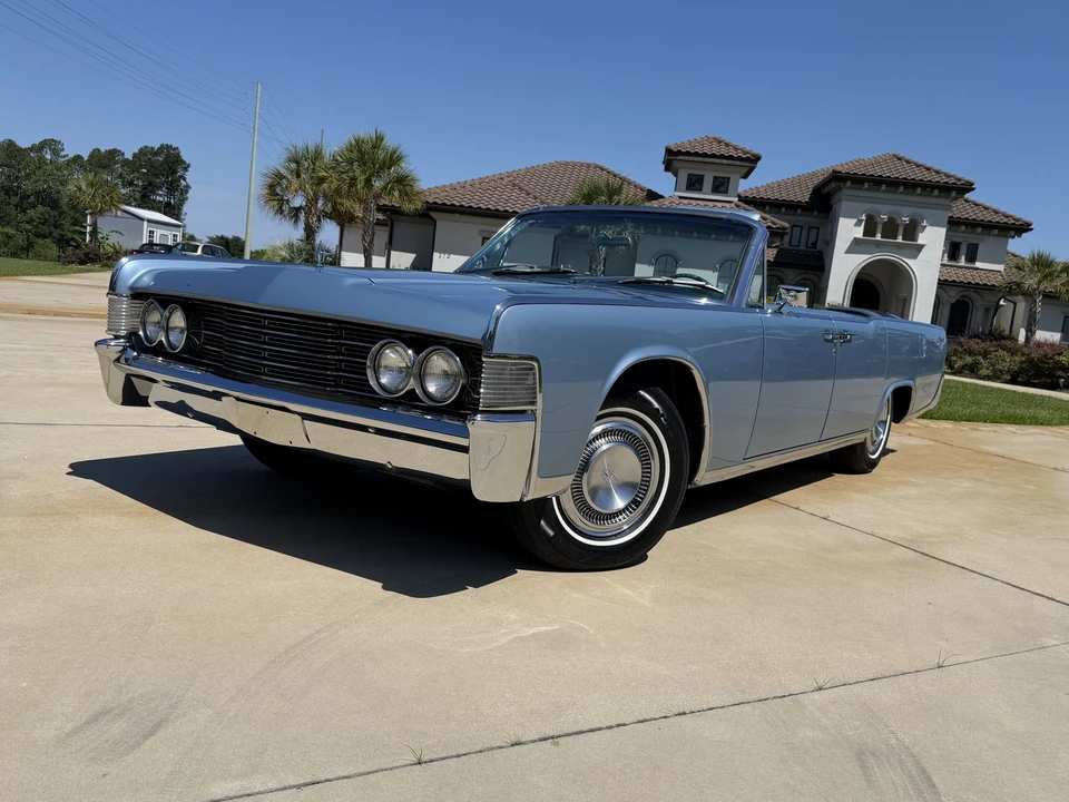1965 Lincoln Continental 4th Gen - Image 12 of 31
