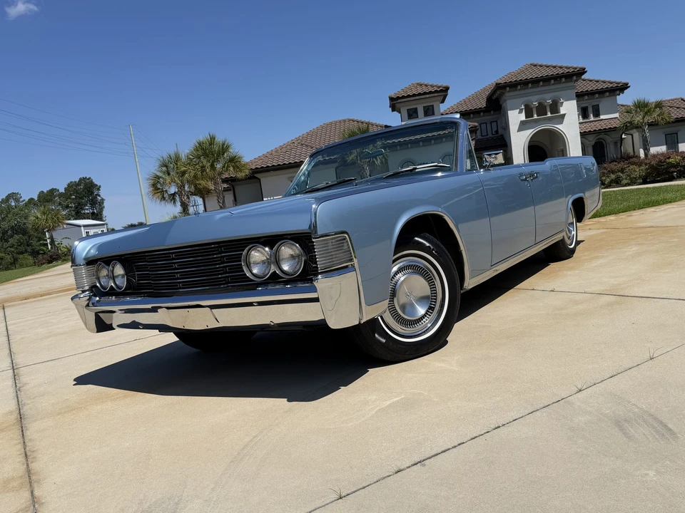 1965 Lincoln Continental 4th Gen - Image 11 of 31