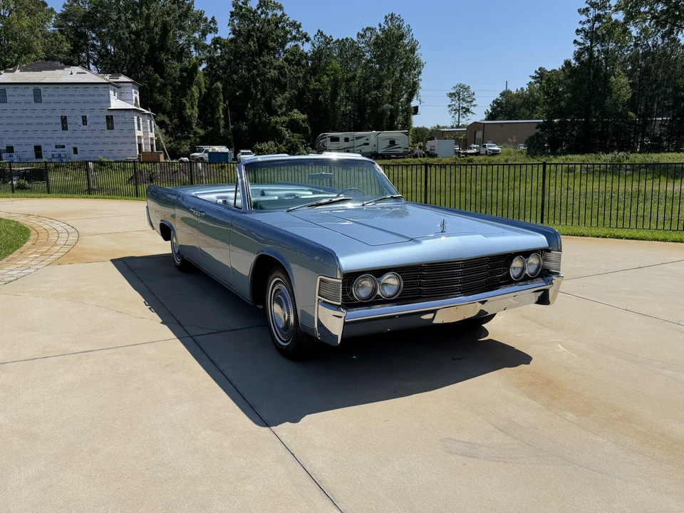 1965 Lincoln Continental 4th Gen - Image 16 of 31