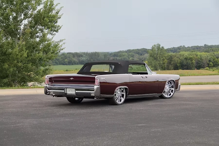 1965 Lincoln Continental 4th Gen - Image 20 of 31
