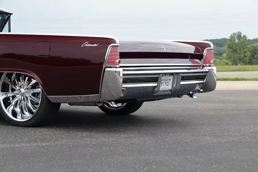 1965 Lincoln Continental 4th Gen - Image 15 of 31