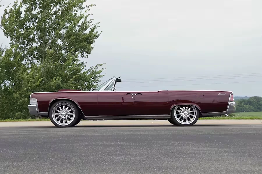 1965 Lincoln Continental 4th Gen - Image 9 of 31