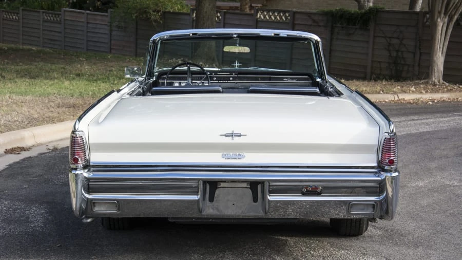 1965 Lincoln Continental 4th Gen - Image 4 of 4