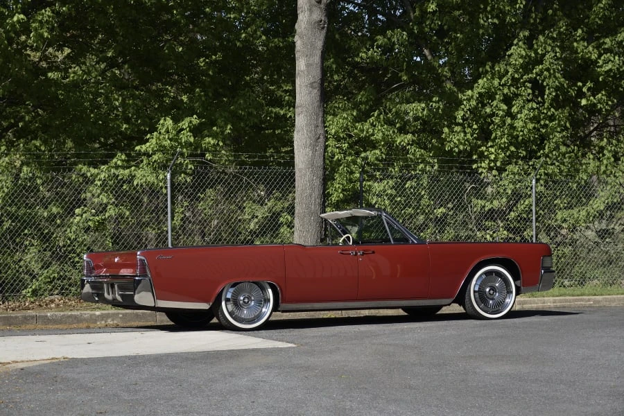 1965 Lincoln Continental 4th Gen - Image 17 of 31