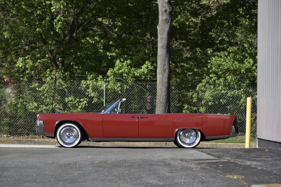 1965 Lincoln Continental 4th Gen - Image 11 of 31