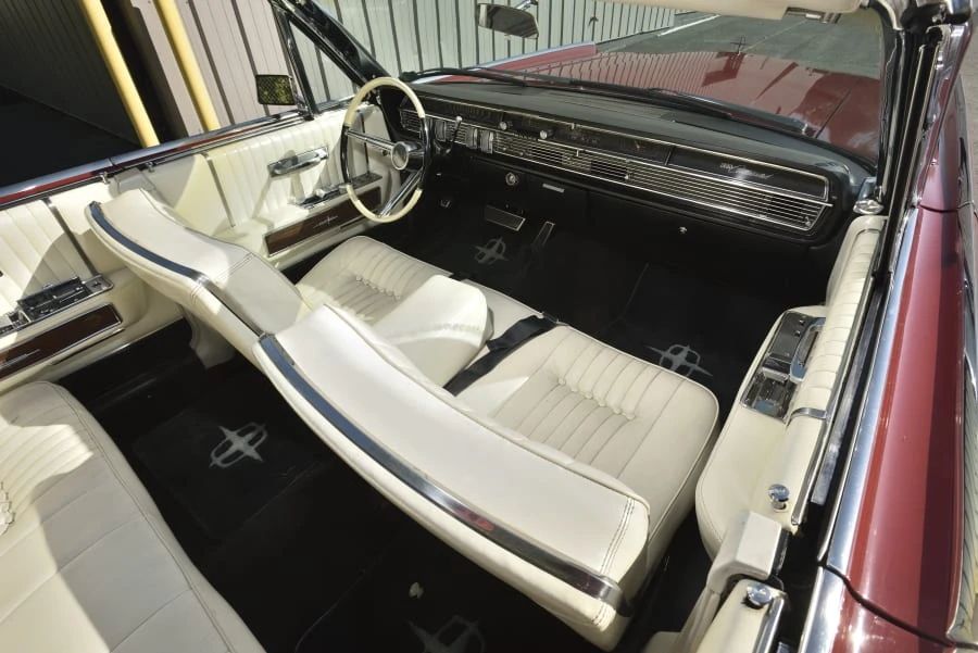 1965 Lincoln Continental 4th Gen - Image 24 of 31