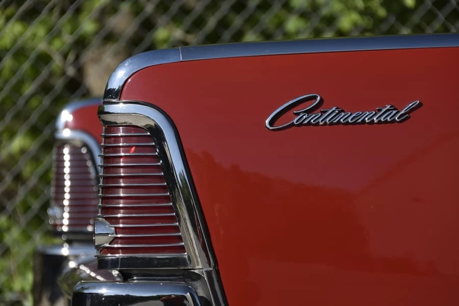 1965 Lincoln Continental 4th Gen - Image 9 of 31