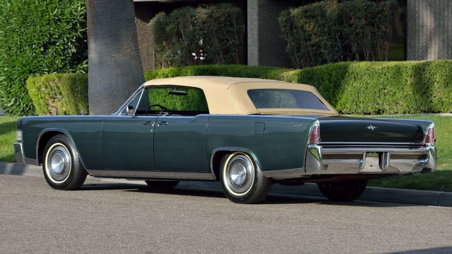 1965 Lincoln Continental 4th Gen - Image 13 of 31