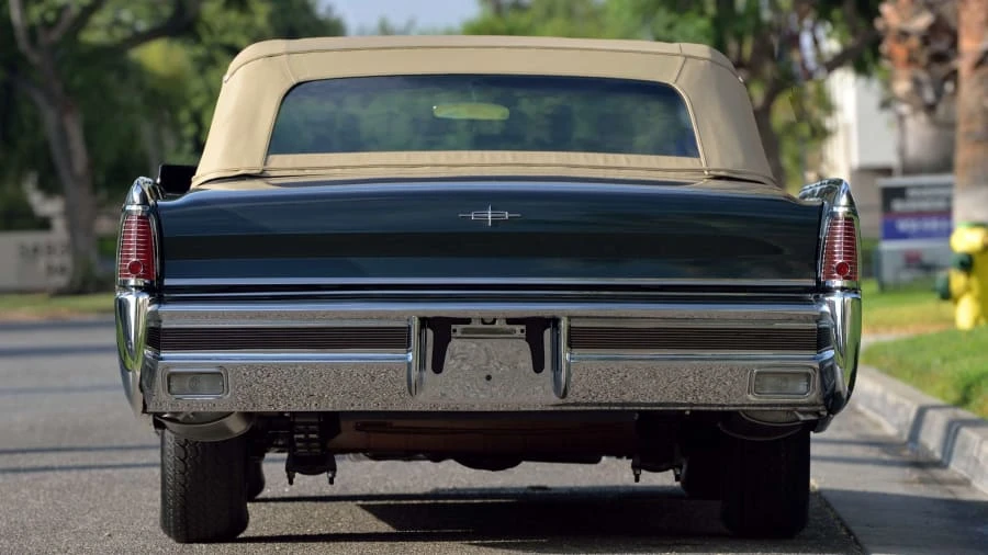 1965 Lincoln Continental 4th Gen - Image 20 of 31