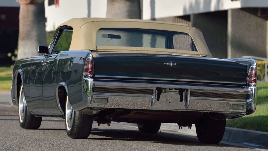 1965 Lincoln Continental 4th Gen - Image 27 of 31