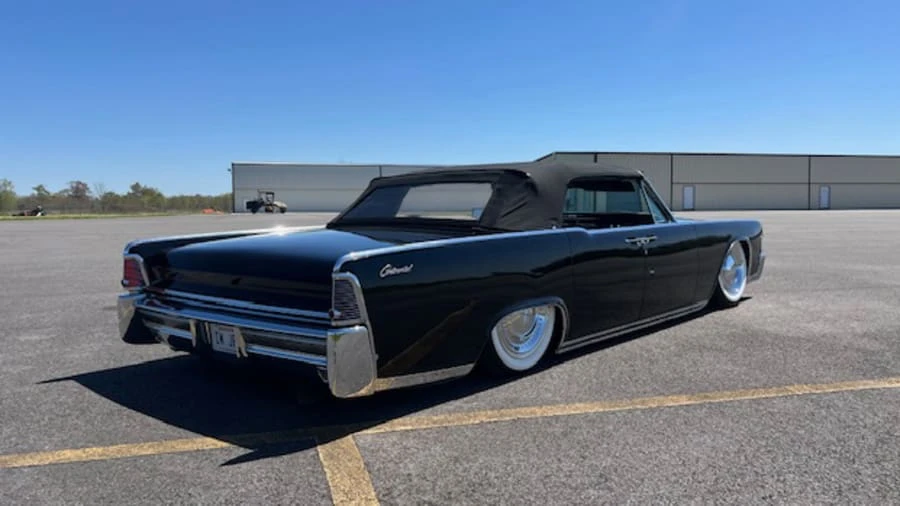 1965 Lincoln Continental 4th Gen - Image 9 of 14